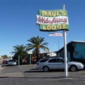 Paul's Hideaway Lodge