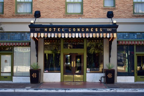 Hotel Congress (8/2/2018)