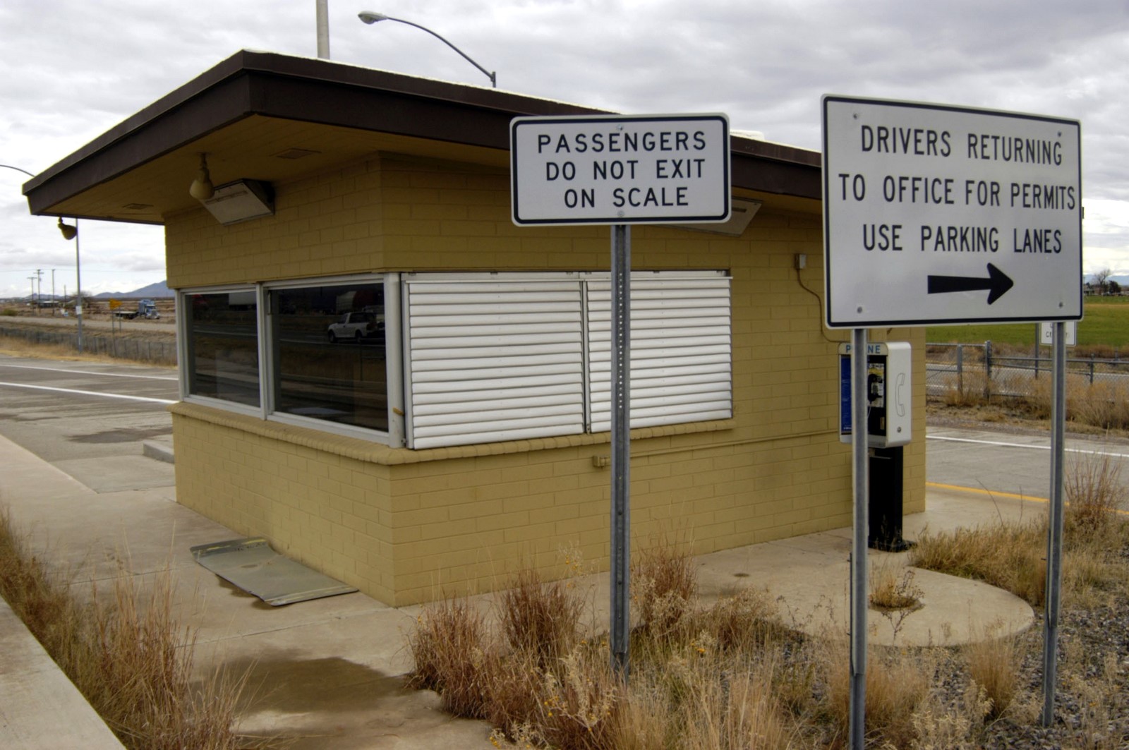 locations-hub-adot-san-simon-weigh-station